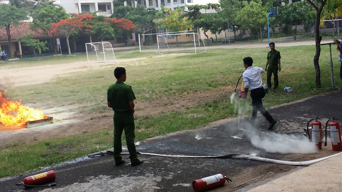 5-to-chuc-huan-luyen-cong-tac-phong-chay-chua-chay-cho-cbvc