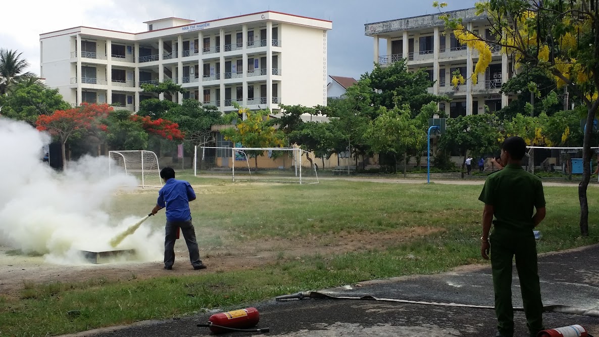 6-to-chuc-huan-luyen-cong-tac-phong-chay-chua-chay-cho-cbvc