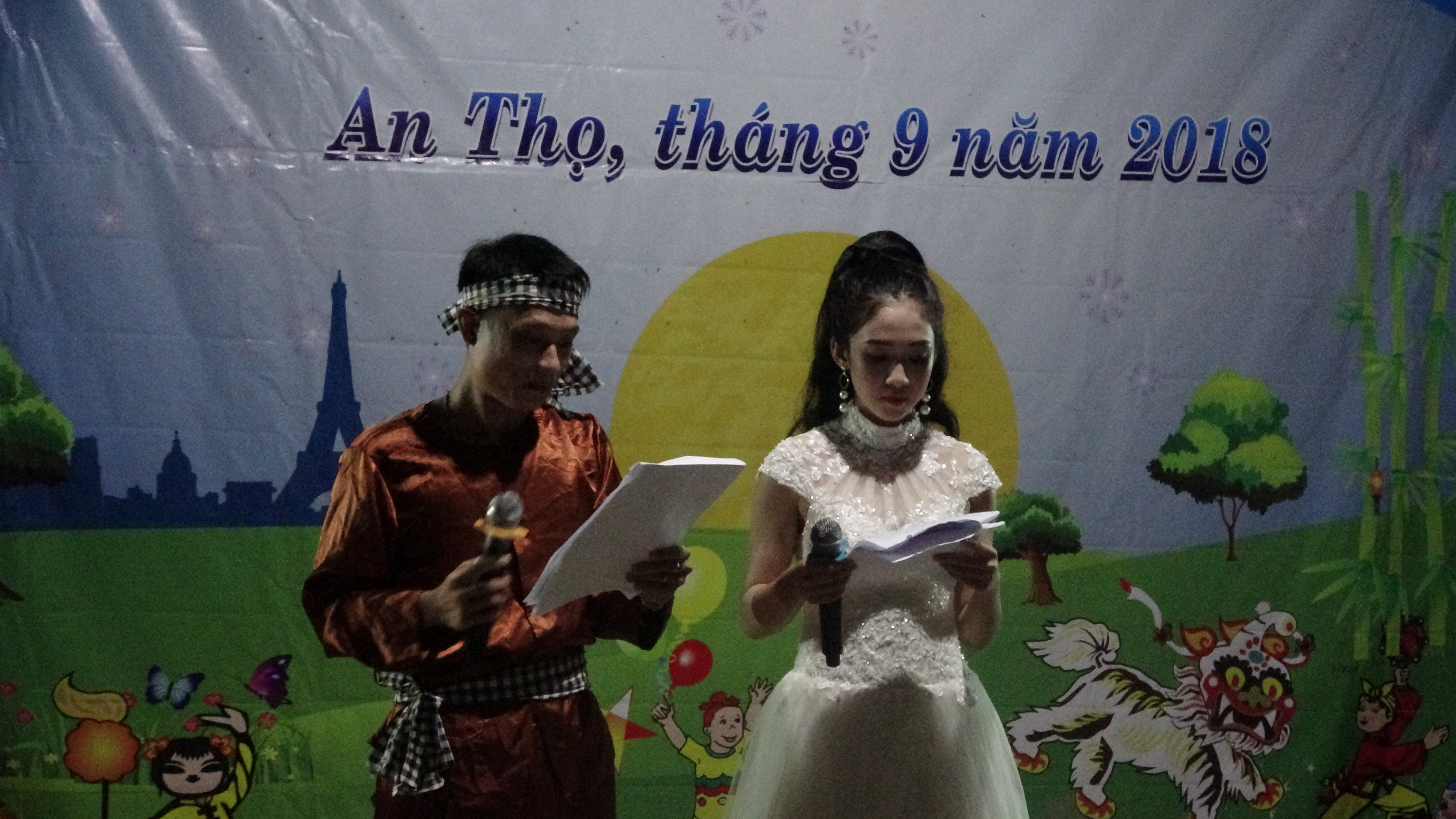 doan-truong-mitc-to-chuc-dem-hoi-trung-thu-am-ap-nghia-tinh-den-voi-tre-em-hoan-canh-kho-khan