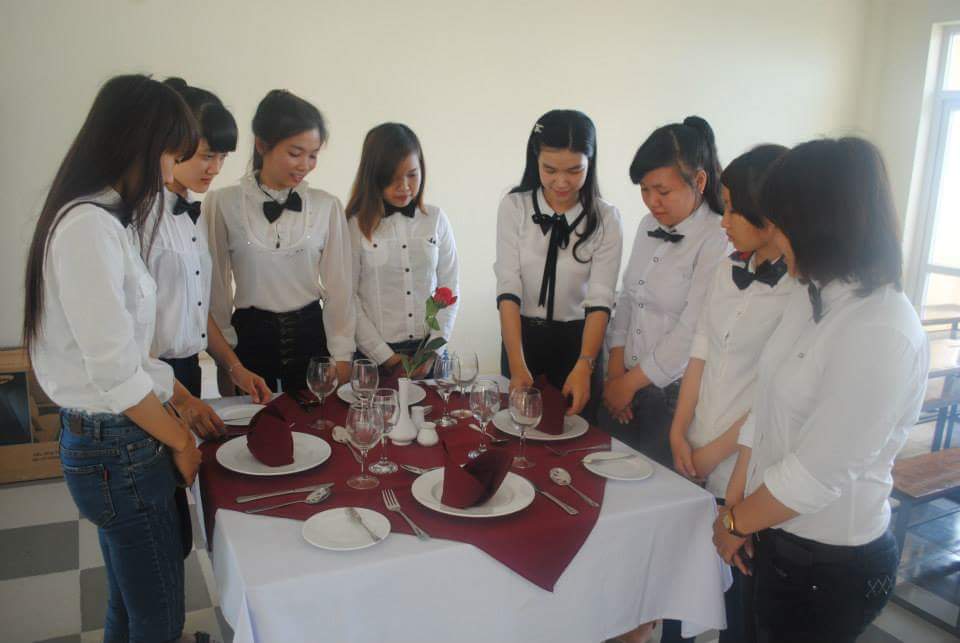 Ngành nghiệp vụ nhà hàng, khách sạn - Bậc trung cấp