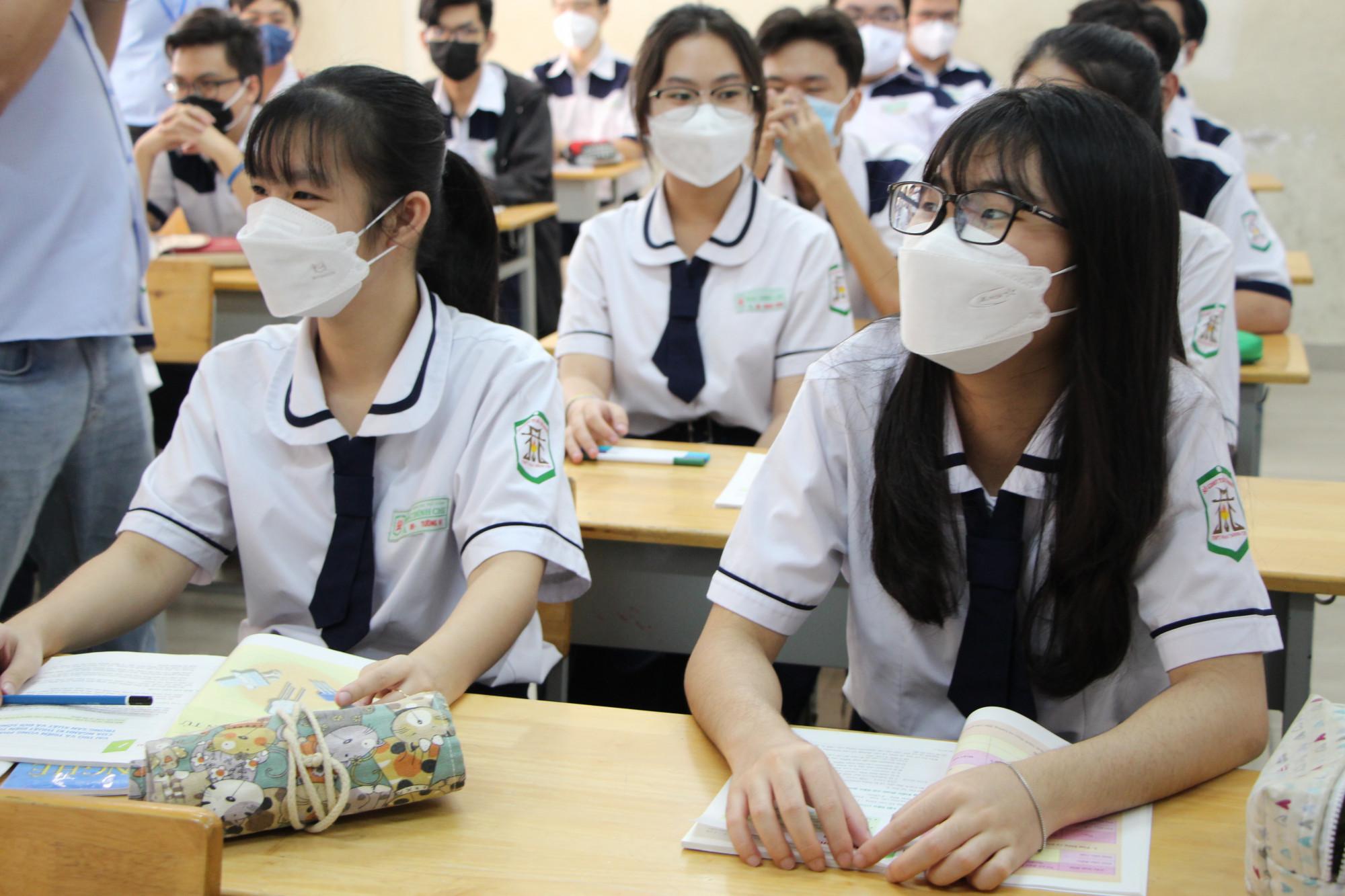 Cập nhật tin mới kỳ thi tốt nghiệp Thi thử toàn quốc, đổi mới cấu trúc đề thi THPT 2025