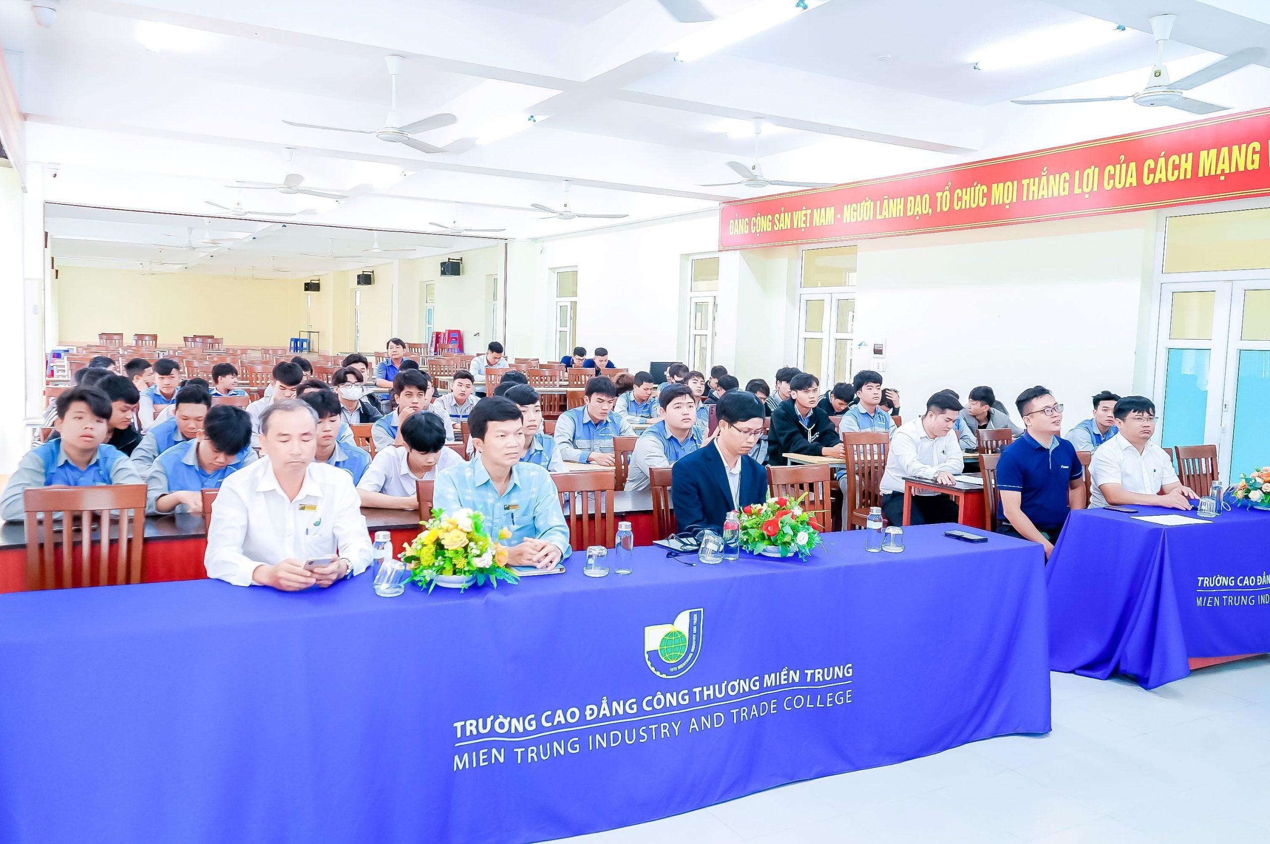 MITC tổ chức hội thảo giới thiệu công nghệ điều hòa Sky-Air và cơ hội việc làm cùng Daikin Vietnam 1