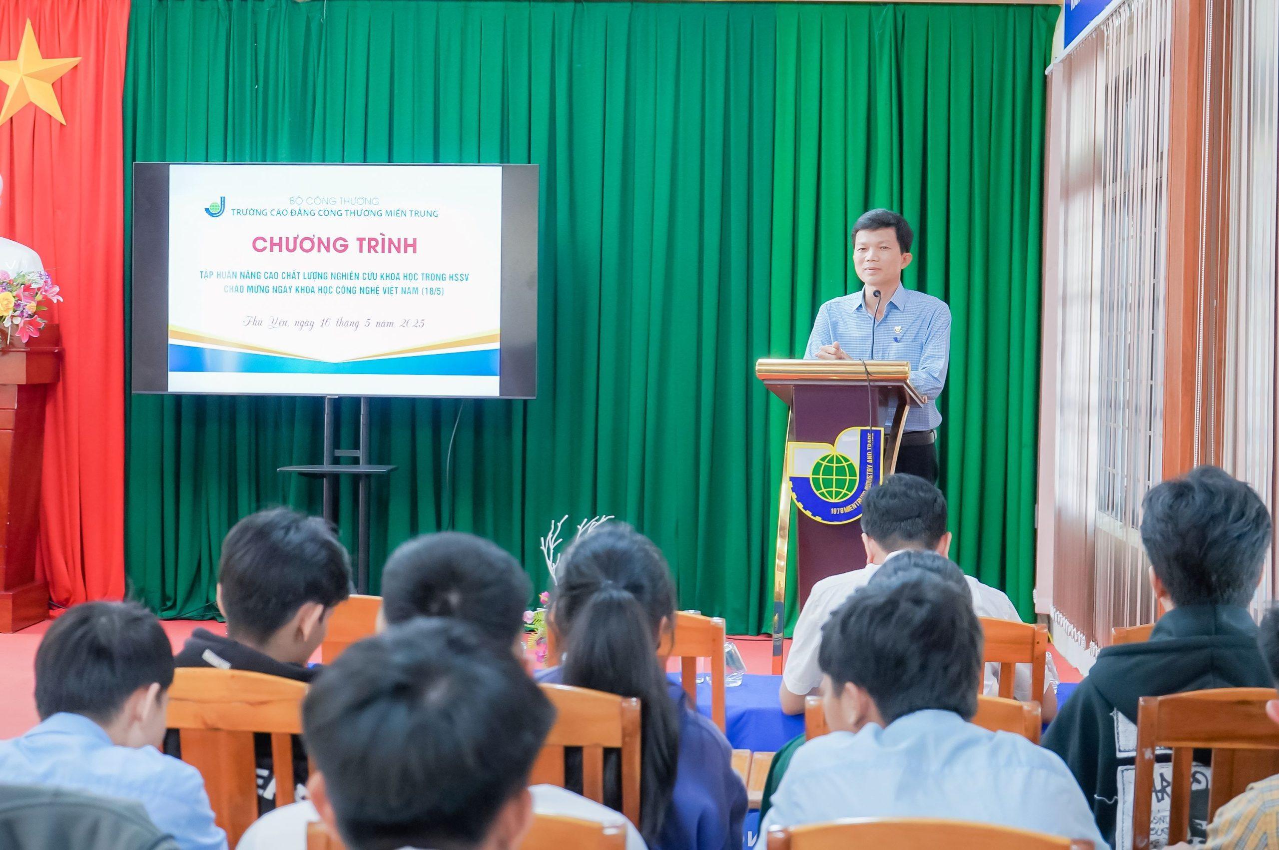 MITC tổ chức tập huấn nâng cao chất lượng NCKH trong HSSV nhân Ngày Khoa học và Công nghệ Việt Nam 18-5