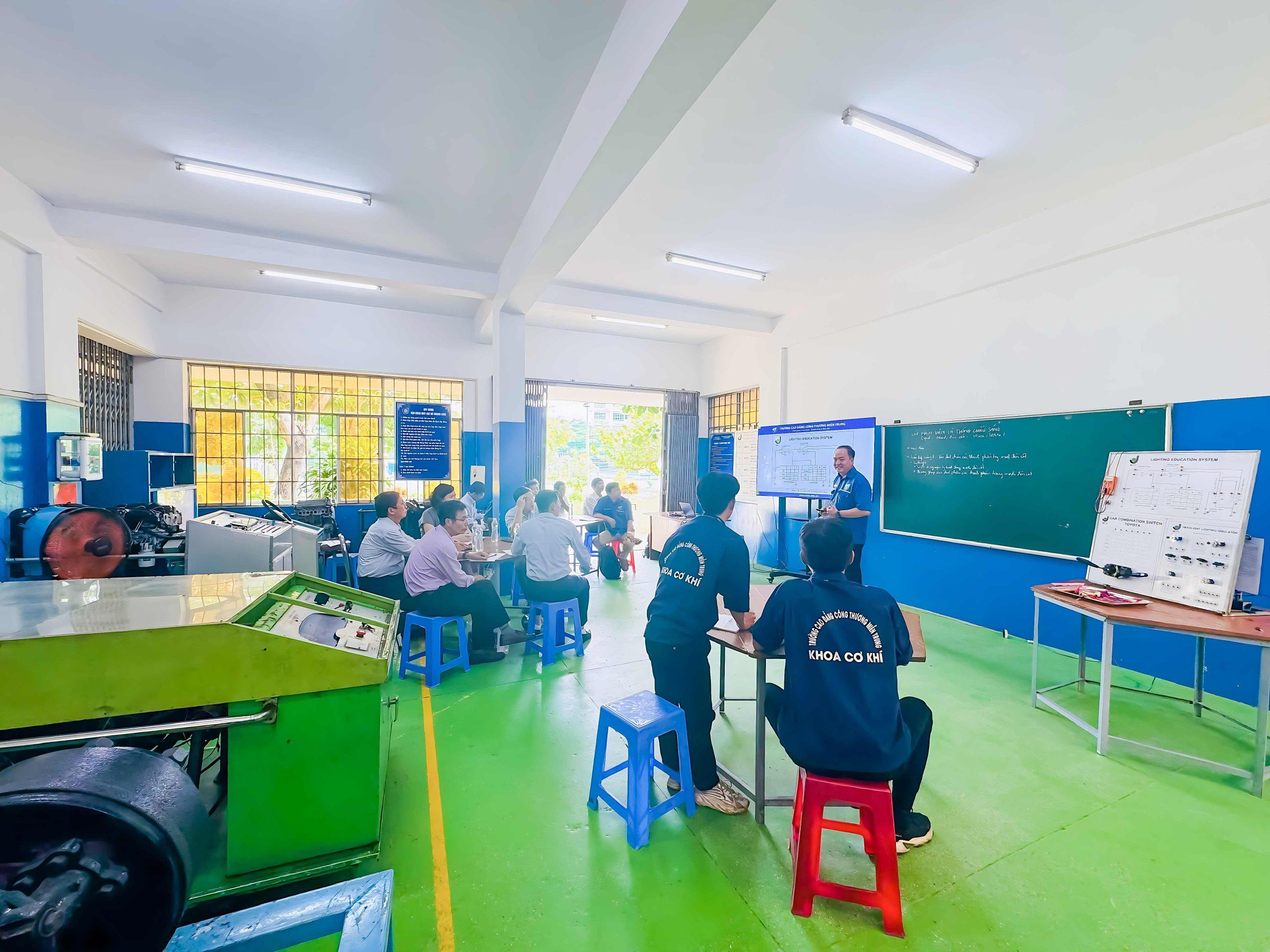 MITC xây dựng đội ngũ nhà giáo hạt nhân vững chuyên môn 3