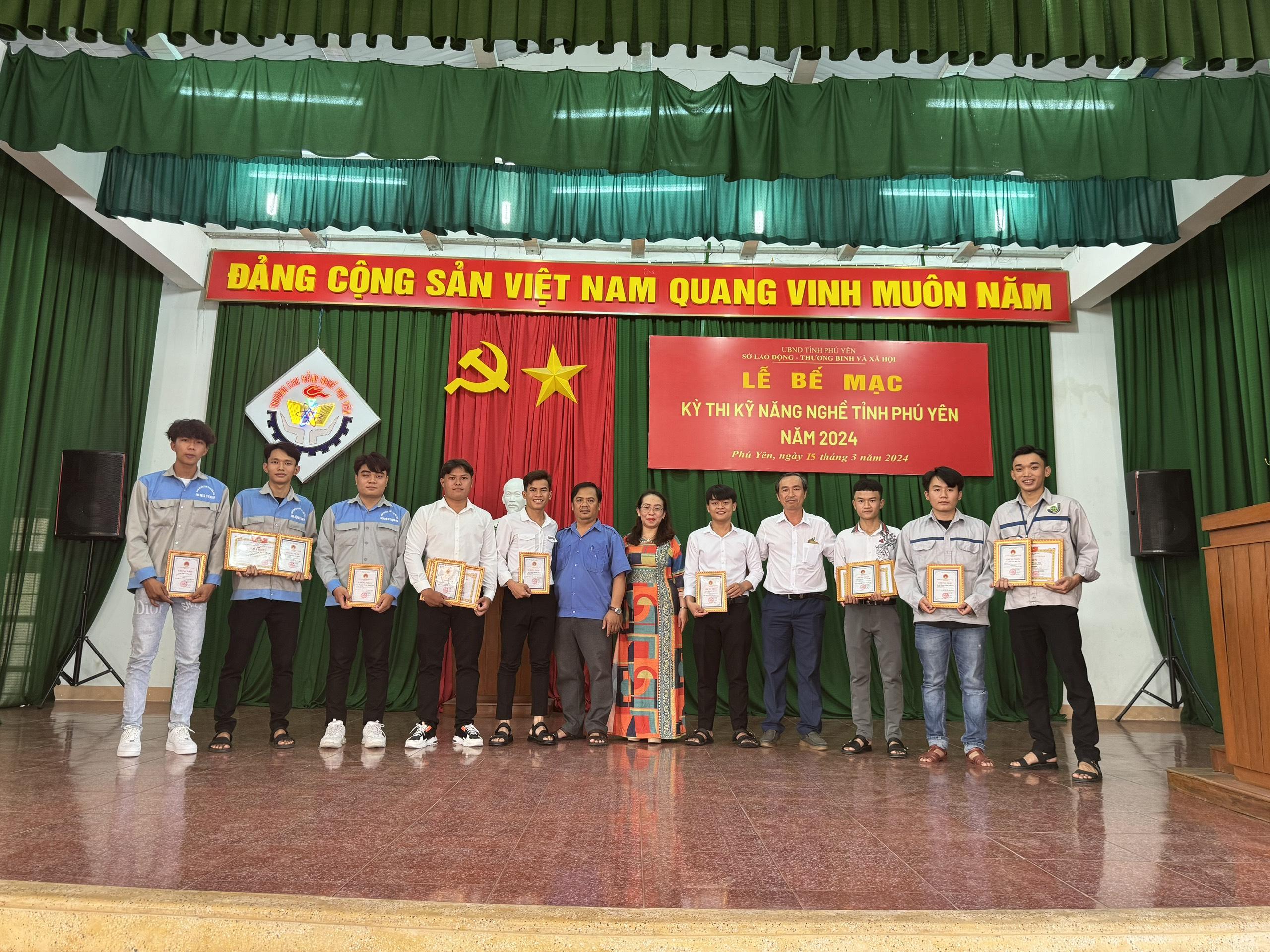 Ngành Điện công nghiệp tại Trường Cao đẳng Công Thương miền Trung – Nghề học dễ xin việc, đảm bảo thu nhập tốt 1