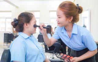 Nghề trang điểm - Cơ hội nghề nghiệp sáng tạo và thu nhập ấn tượng trong kỷ nguyên số