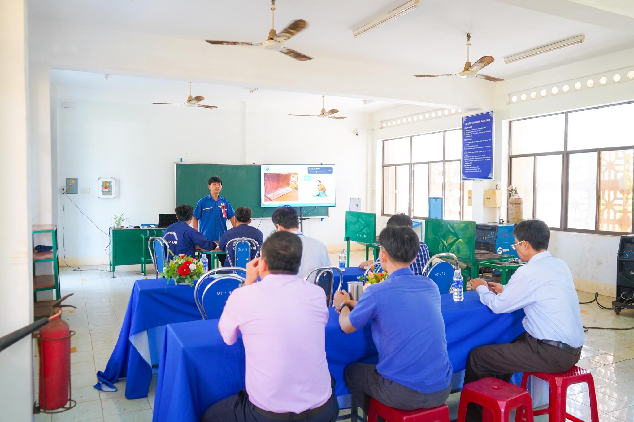 Sôi nổi Hội giảng nhà giáo giáo dục nghề nghiệp tỉnh Phú Yên năm 2025 3