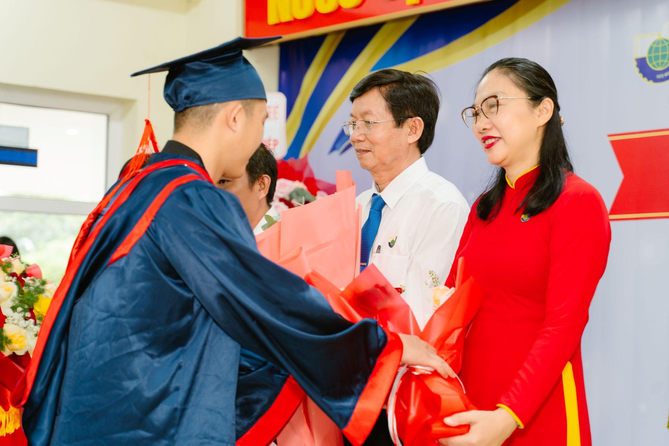 Lễ tốt nghiệp năm 2025 Dấu mốc trưởng thành và khởi đầu của những ước mơ 5