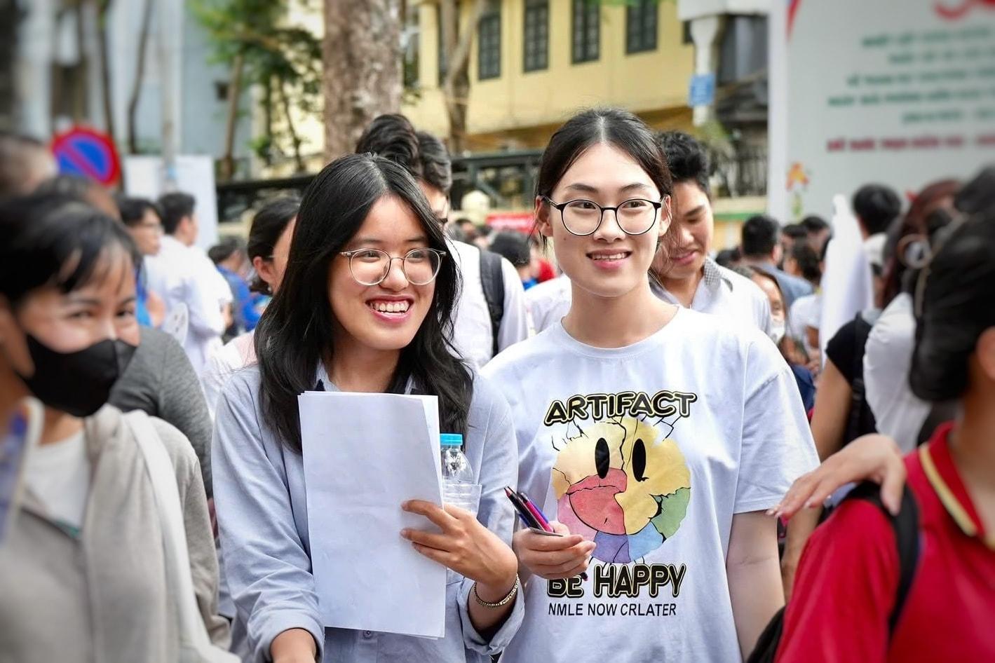 Điểm chuẩn 2025 – Ngành nào dễ đậu nhất 1