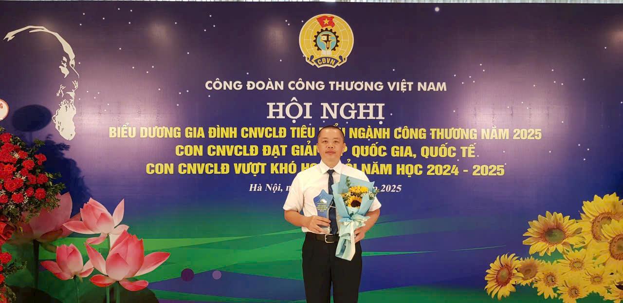 Vinh danh các gia đình CNVCLĐ tiêu biểu ngành Công Thương và những tấm gương học sinh vượt khó, đạt thành tích xuất sắc năm học 2024 – 2025