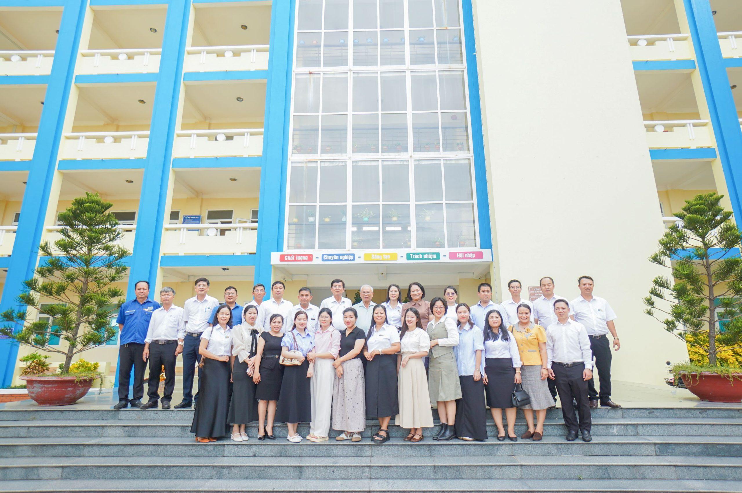 Tăng cường hợp tác, mở rộng cơ hội đào tạo Trường Trung cấp Buôn Ma Thuột tham quan và học tập tại MITC 4