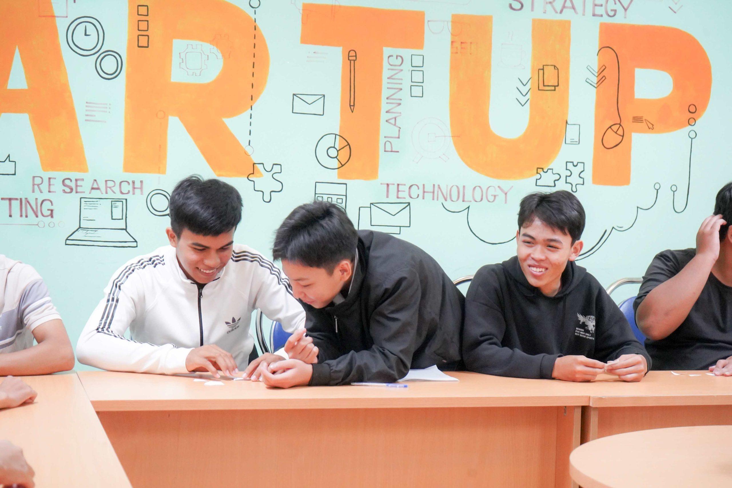 Trang bị nền tảng tài chính vững chắc cho dự án khởi nghiệp của HSSV 1