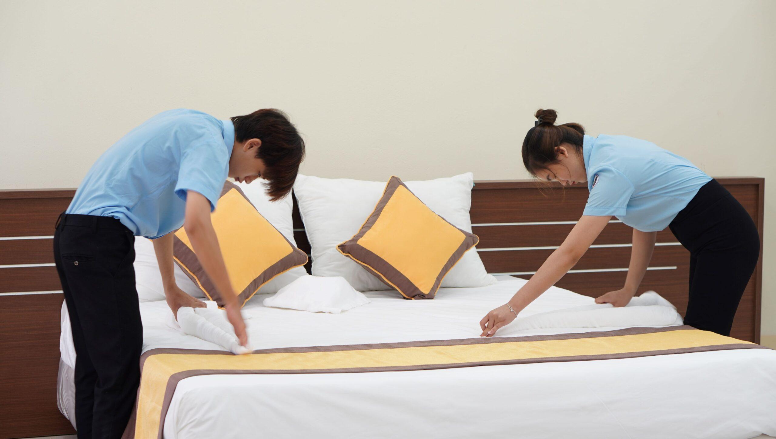 Sinh viên ngành Quản trị khách sạn thực hành buồng phòng tại MITC Ngành Quản trị khách sạn Lựa chọn chiến lược trong kỷ nguyên du lịch trải nghiệm 3