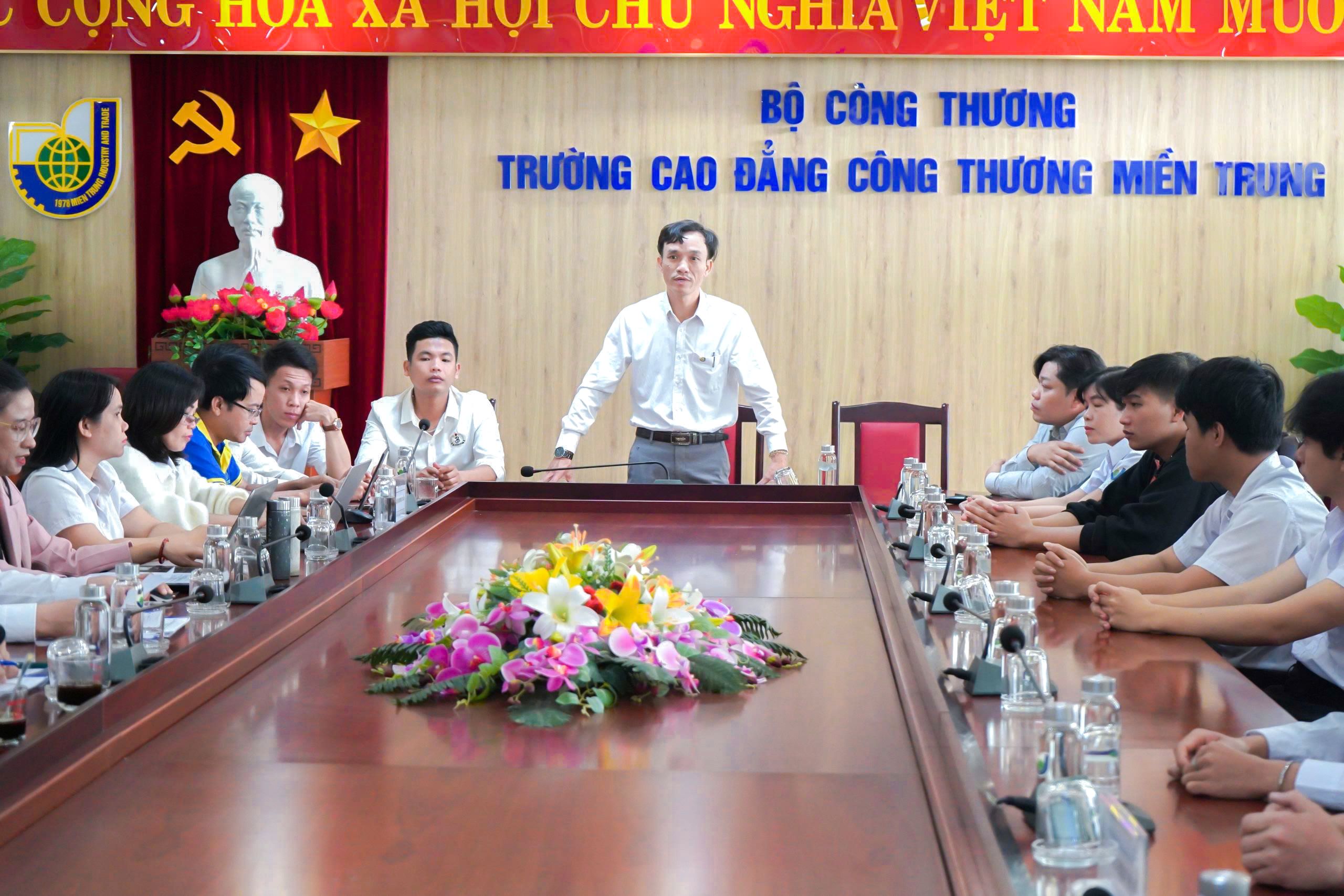 MITC-STARTUP 2025 Khi khát vọng trẻ chạm vào dòng chảy bản địa và công nghệ xanh 1