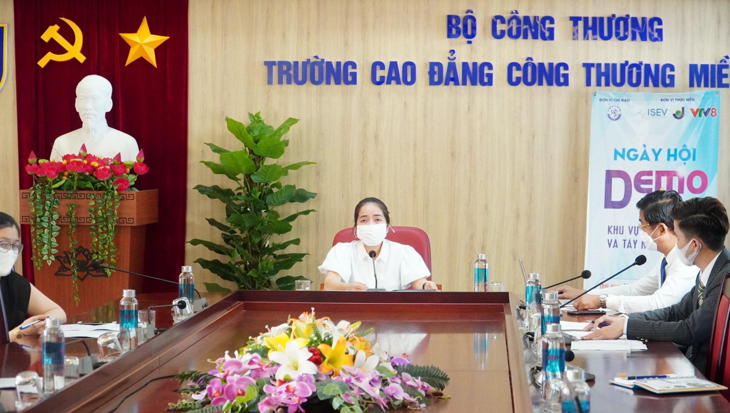 Ngày hội DEMODAY 2021 khu vực Miền Trung và Tây Nguyên được tổ chức tại Trường Cao đẳng Công Thương miền Trung