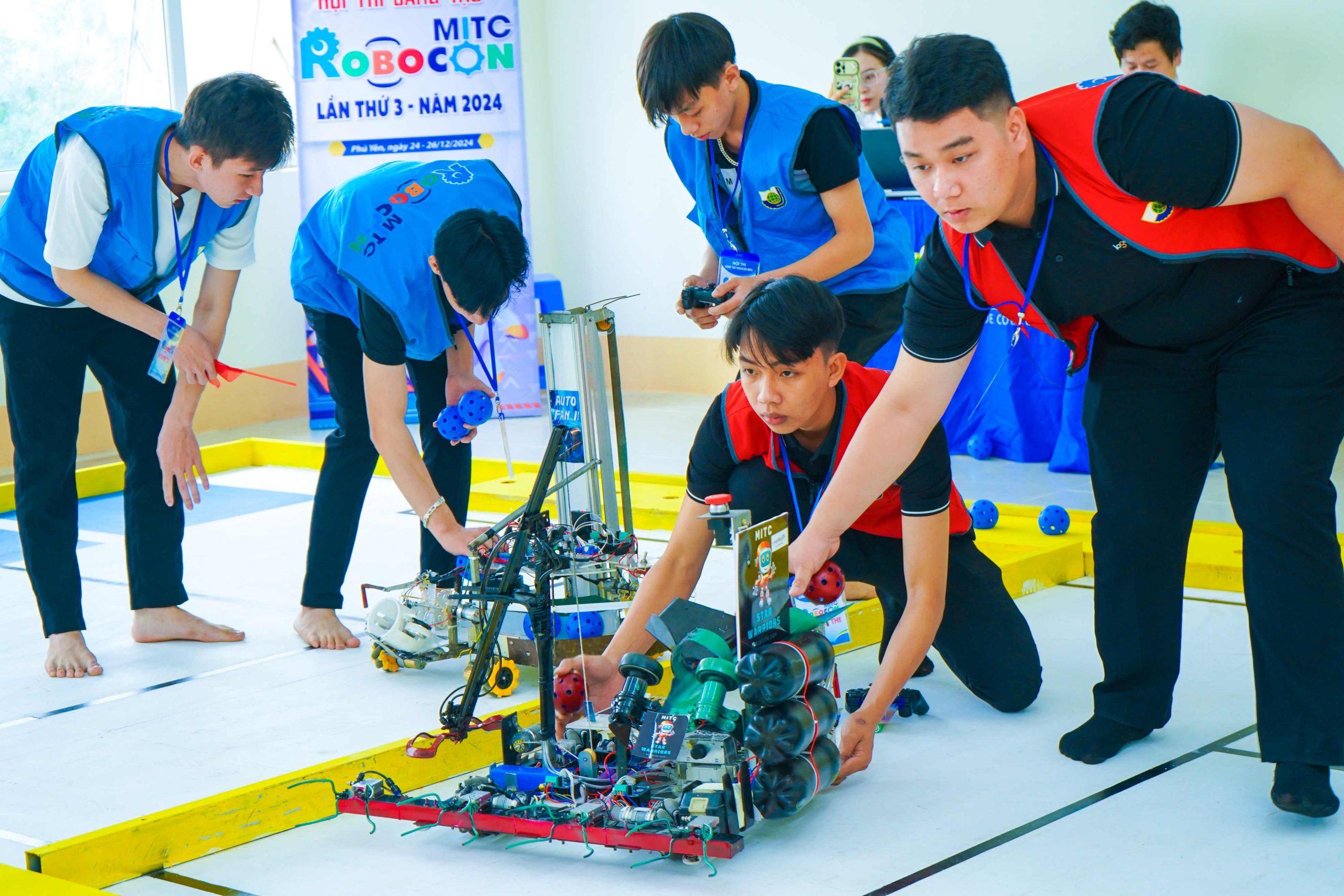 Khốc liệt và gay cấn tại vòng loại ROBOCON MITC lần 3 năm 2024 6