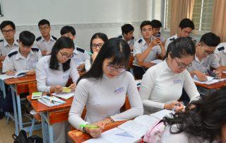 Không học thêm, học sinh có “đuối sức” trước kỳ thi 2