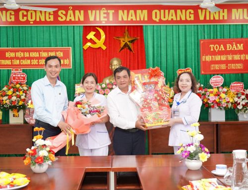 Trường Cao đẳng Công Thương miền Trung tổ chức thăm hỏi và chúc mừng nhân dịp kỷ niệm 70 năm ngày Thầy thuốc Việt Nam