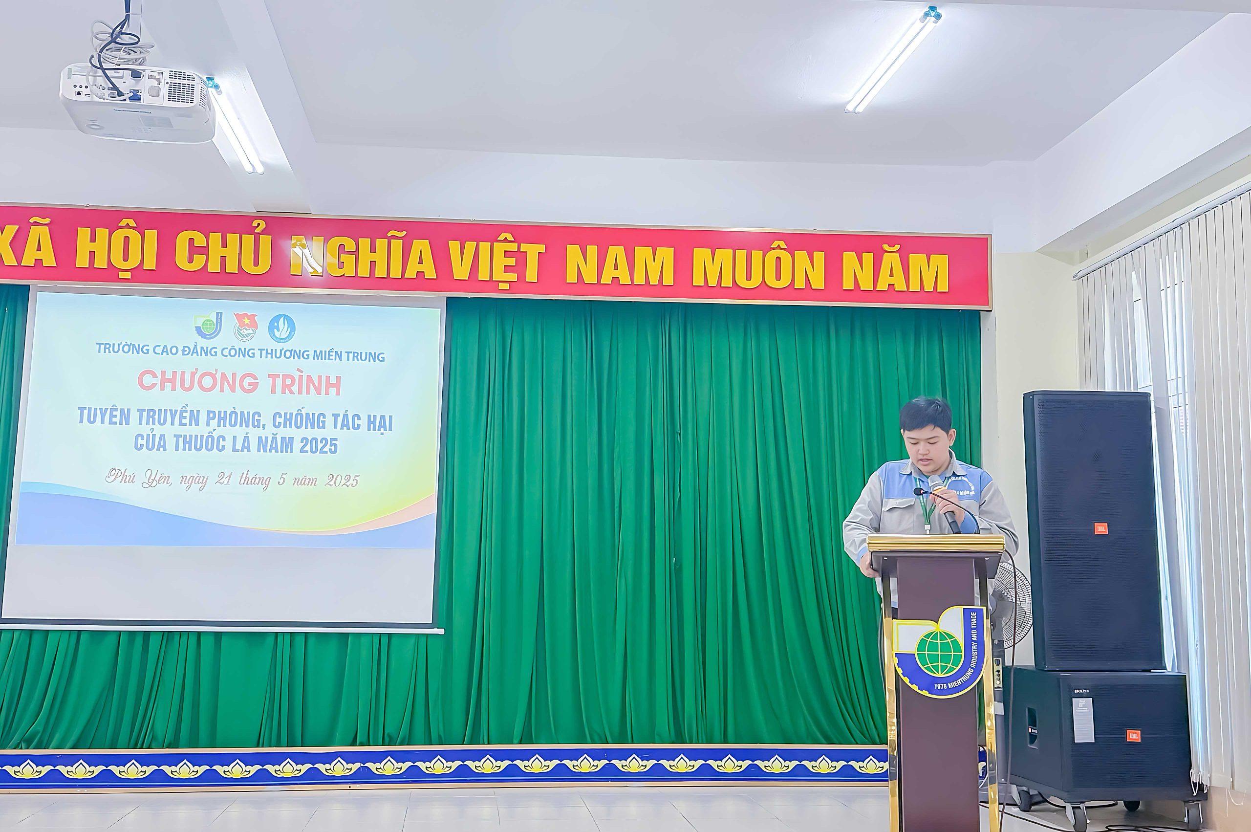 Tổ chức tuyên truyền phòng chống tác hại của thuốc lá nhằm hưởng ứng Ngày Thế giới không hút thuốc lá 31-5 1