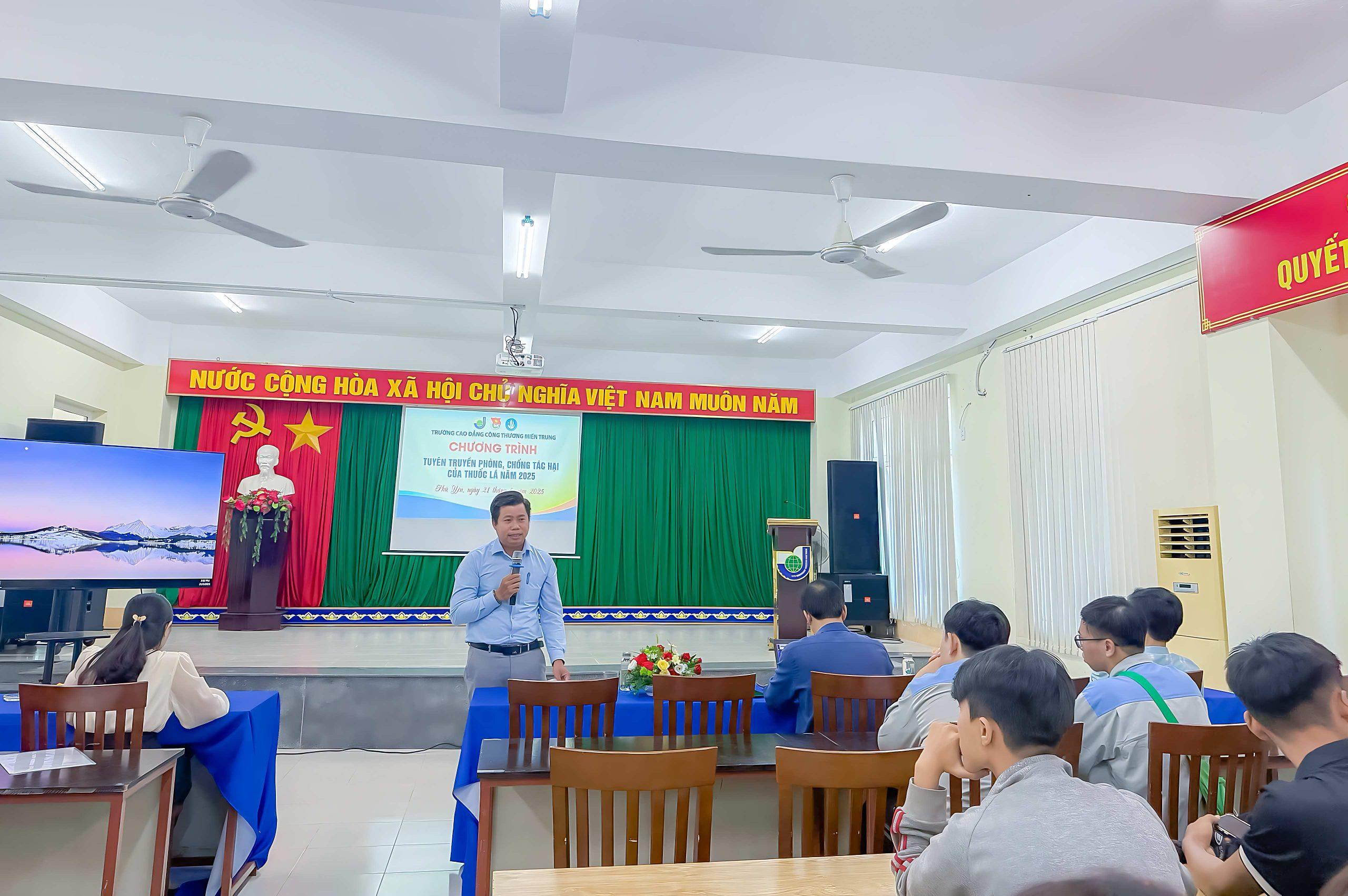 Tổ chức tuyên truyền phòng chống tác hại của thuốc lá nhằm hưởng ứng Ngày Thế giới không hút thuốc lá 31-5