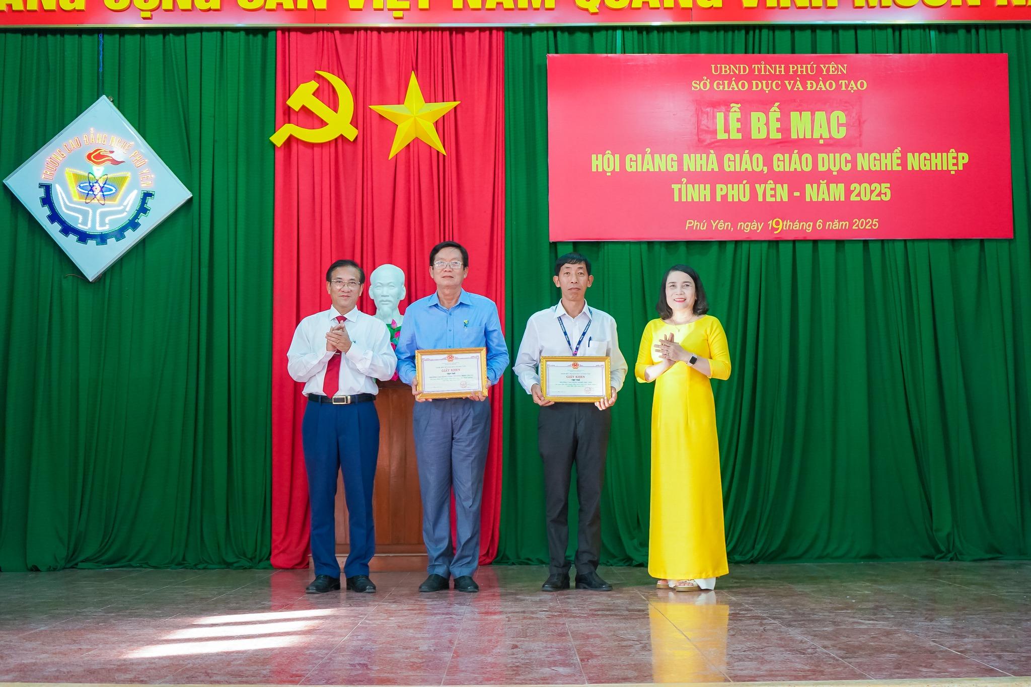 MITC – Vinh dự đoạt giải Nhất toàn đoàn tại Hội giảng Nhà giáo GDNN tỉnh Phú Yên 2025 MITC – Vinh dự đoạt giải Nhất toàn đoàn tại Hội giảng Nhà giáo 2025