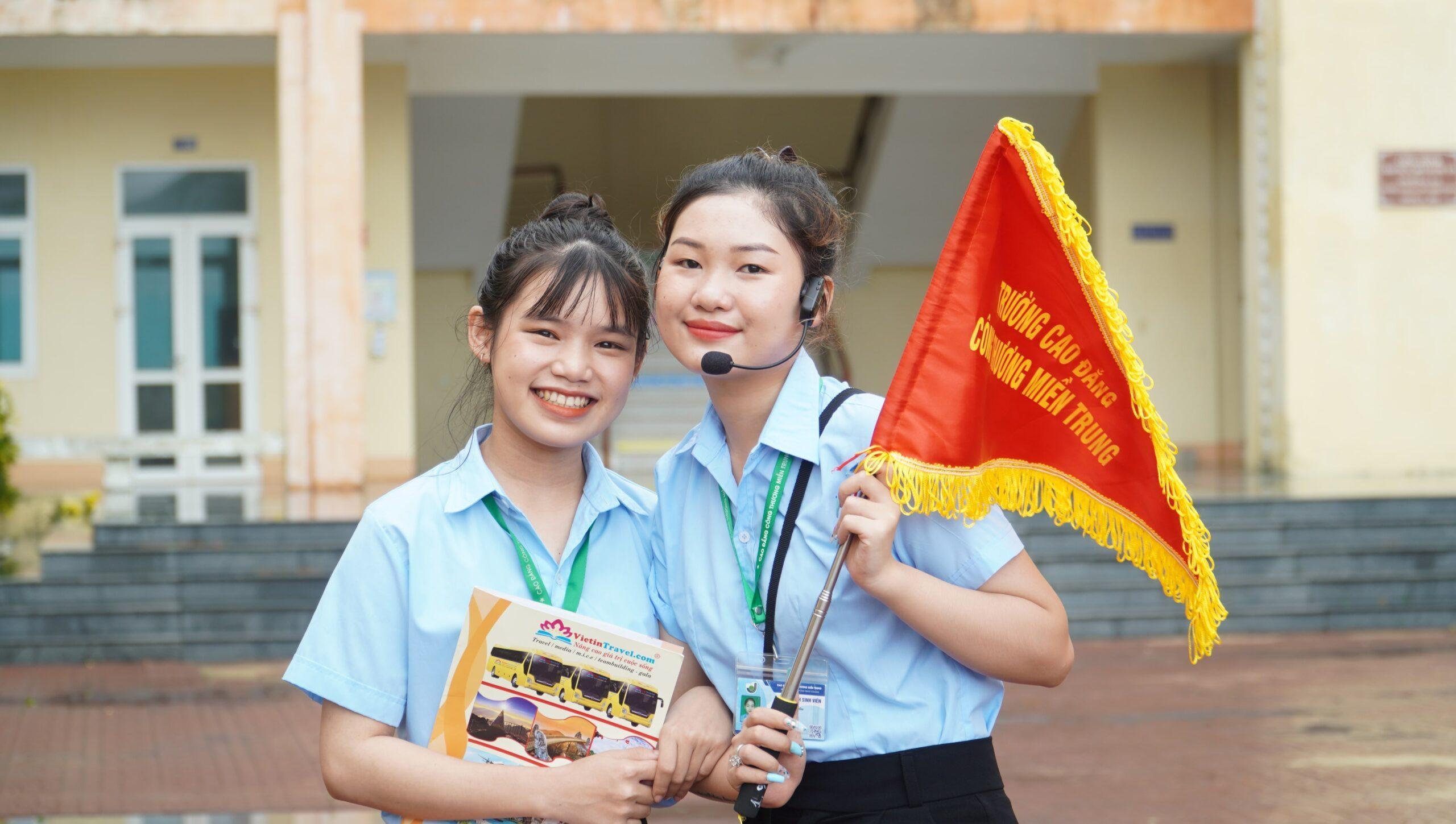 Hướng dẫn viên du lịch Đắk Lắk: Tiếng gọi từ đại ngàn vang ra biển lớn