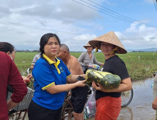 Hỗ trợ đồng bào vùng lũ: MITC hỗ trợ nhu yếu phẩm và mở điểm cấp nước sinh hoạt miễn phí