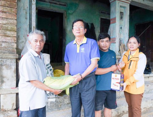 Những mất mát giữa rốn lũ Hòa Thịnh: Gia đình sinh viên Hồ Ngọc Kiên đón nhận sự quan tâm kịp thời từ MITC