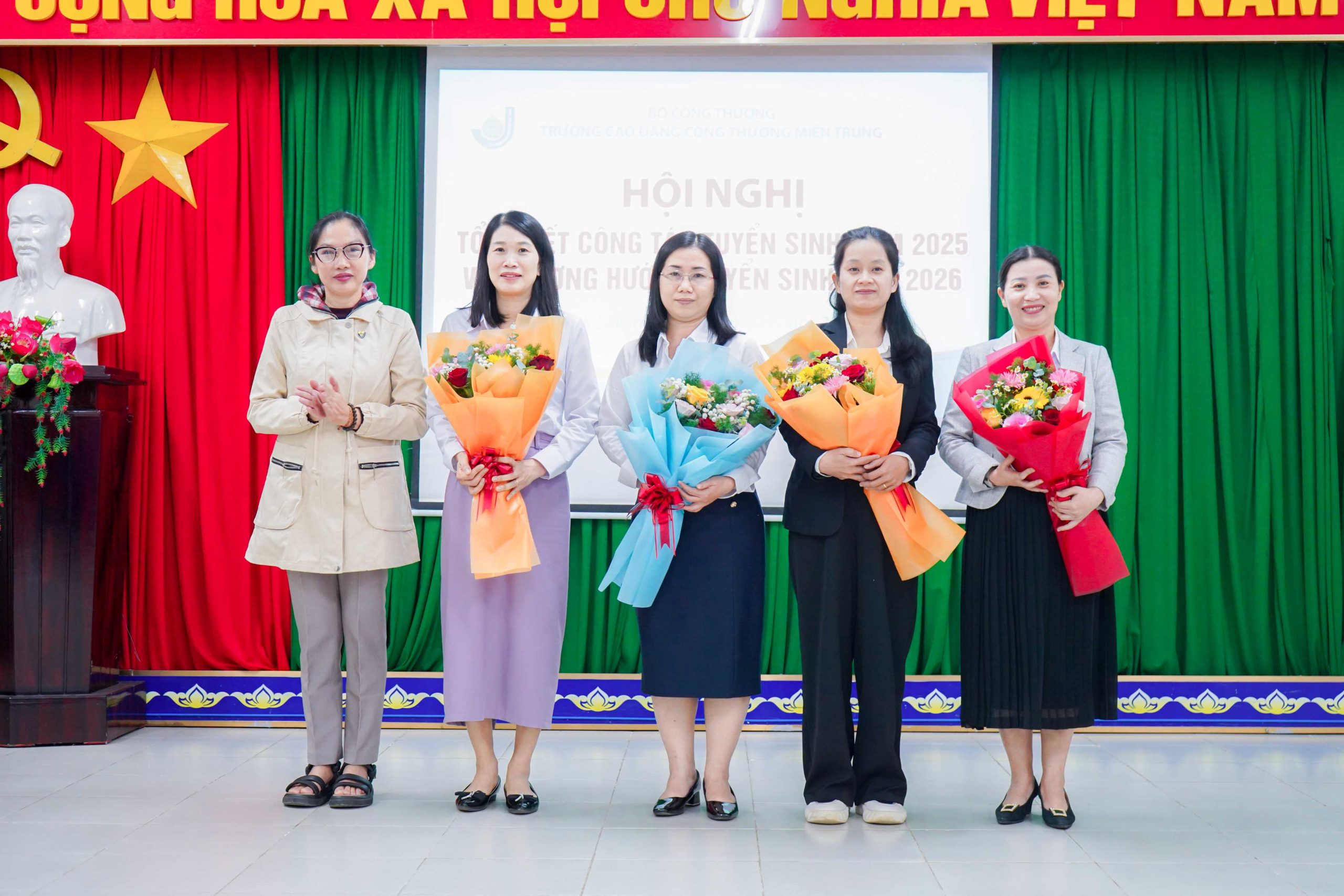 Tổ chức Hội nghị tổng kết công tác tuyển sinh năm 2025 và phương hướng tuyển sinh 2026 9