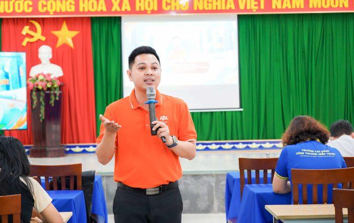 Hướng nghiệp Cao đẳng Công Thương miền Trung cùng FPT 5